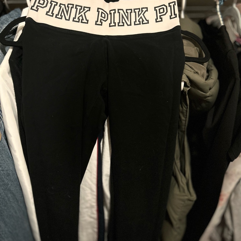 Victoria's Secret PINK black yoga leggings with white and black Pink logo band